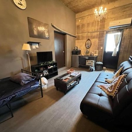 Apple-Garage Hotel Mitojo Kültér fotó